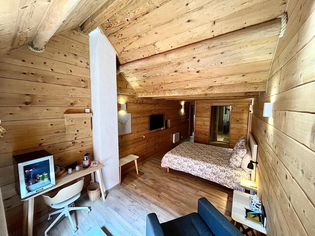 La Brigue Suite "Chalet" Dans Maison De Village מראה חיצוני תמונה